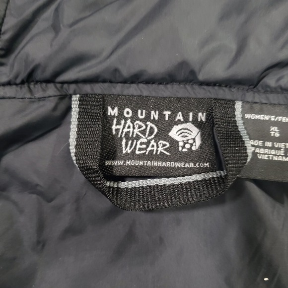 Mountain Hardwear Black Utility Jacket with Hood - Picture 9 of 16